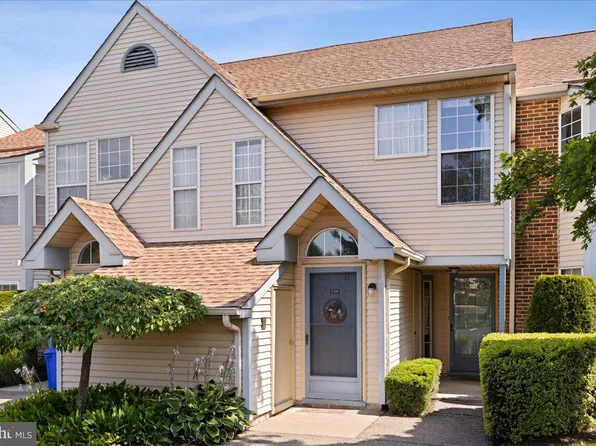 209 Allem Ln, Perkasie, PA 18944