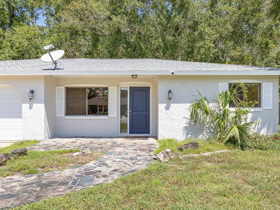 1st image of 24 Blare Castle Dr