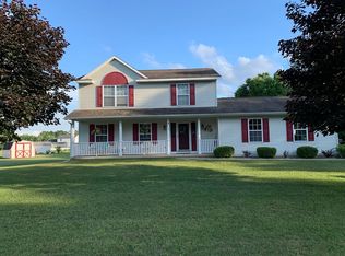 17143 Cherokee Trl, Three Rivers, MI 49093