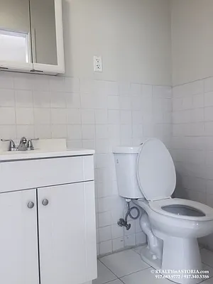 Rented by Alexiou Realty | media 11