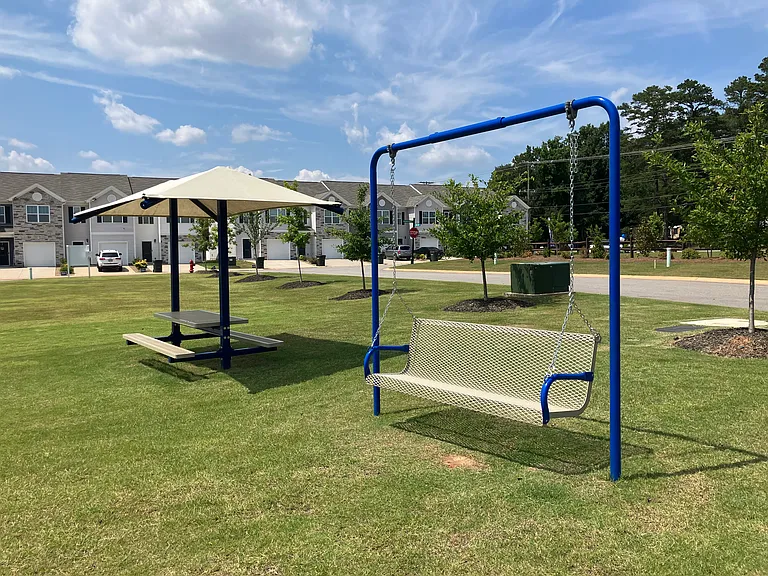 Picnic area and outdoor seating
