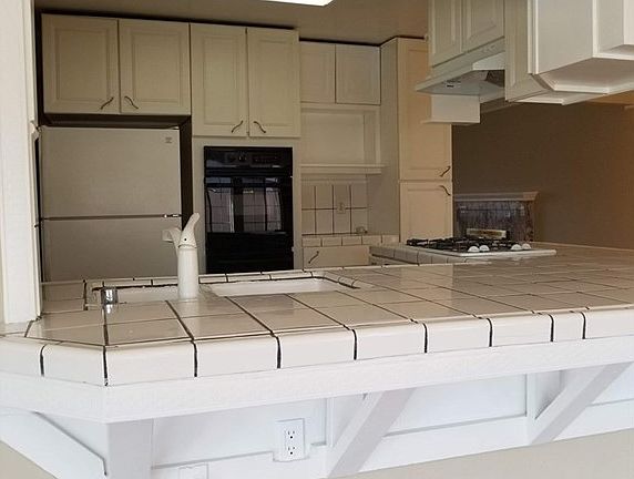 4th image of 7942 Fallbrook Ave