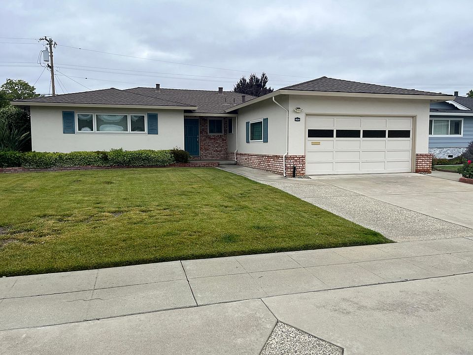 1st image of 2634 Aragon Way