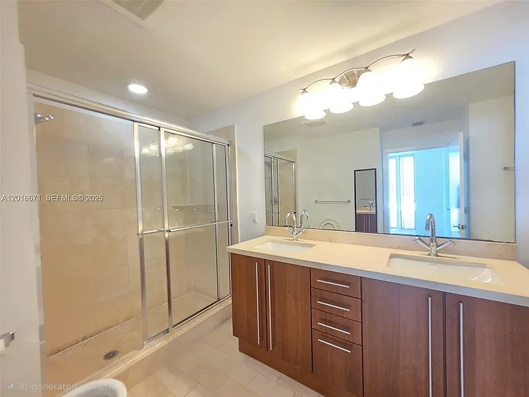 1111 SW 1st Ave #1823 — Photo 8