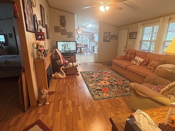 5th image of 1038 Spicewood Branch Rd