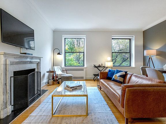 3rd image of 952 5th Ave APT 3C