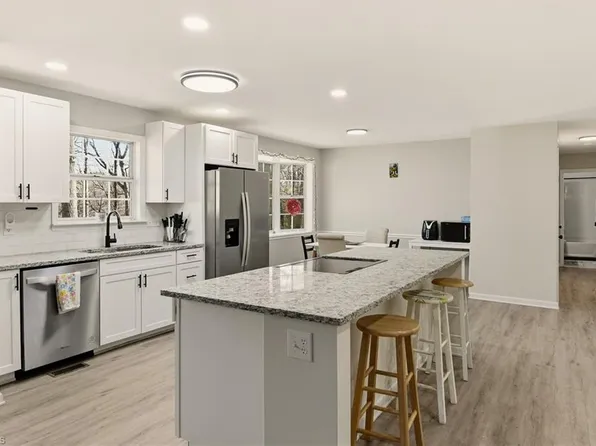 6445 Armindale Ave, Rural Hall, NC 27045