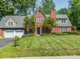 350 Manhattan Rd SE, East Grand Rapids, MI 49506