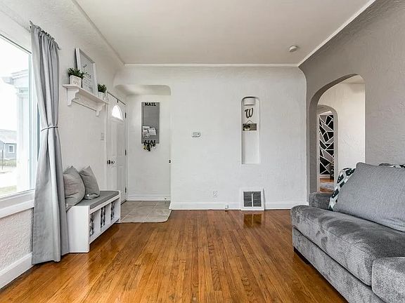 4th image of 3728 C Ave NE