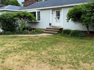 4972 W Seneca Tpke, Syracuse, NY 13215