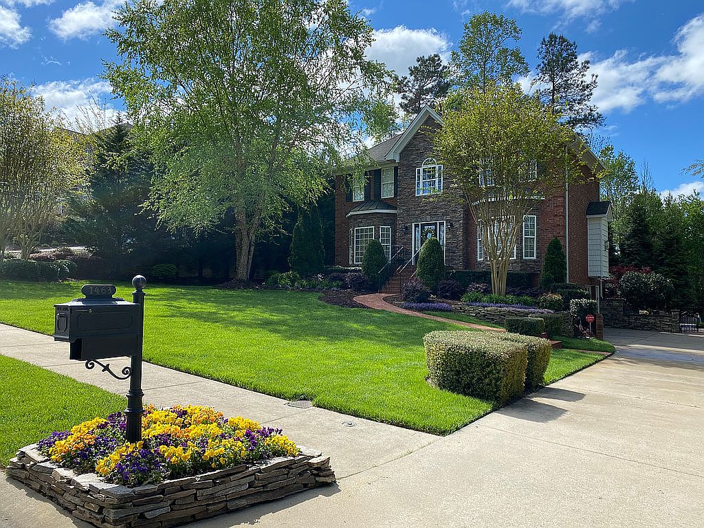 1463 Meadowlands Dr, Winston Salem, NC 27107 Zillow