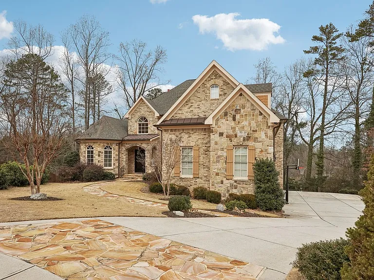 343 Summer Garden Dr — Photo 3