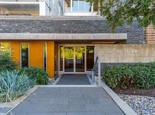 221 E 3rd St #111, North Vancouver, BC V7L 0C1