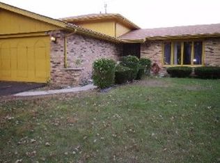 22941 Bruce Dr, Steger, IL 60471