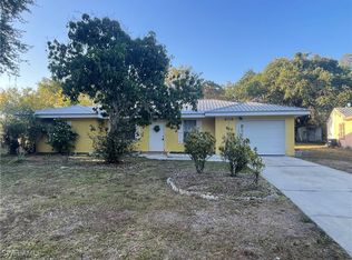 4038 Rainbow Cir, Labelle, FL 33935