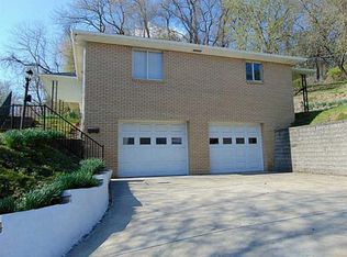 963 Braddock Rd, Pittsburgh, PA 15221