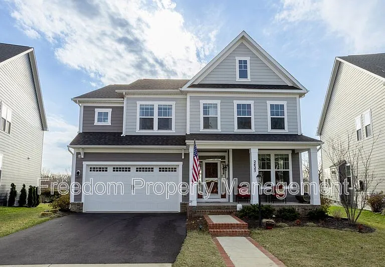 2425 Morgans Point Dr — Photo 1