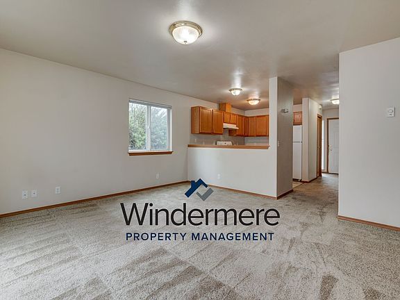 4th image of 1473 NW Elwha St APT 4