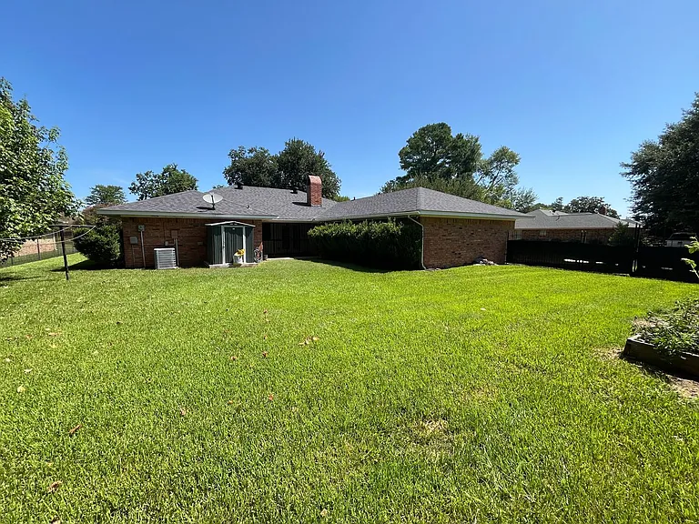 601 Rock Hollow Dr — Photo 25