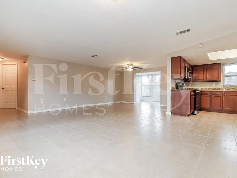 7701 Birchwood Dr — Photo 5