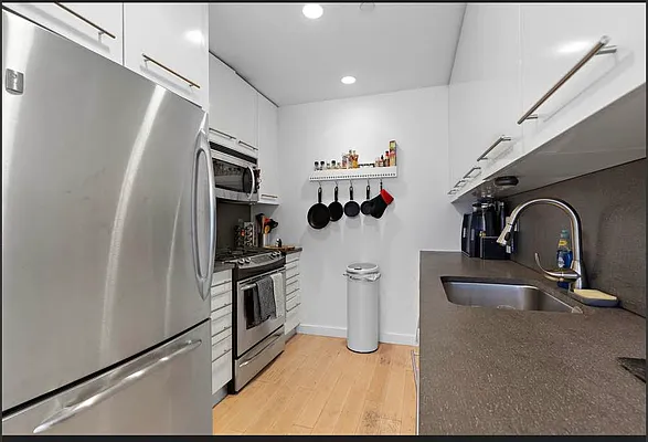 Sold by Nest Seekers International | media 9