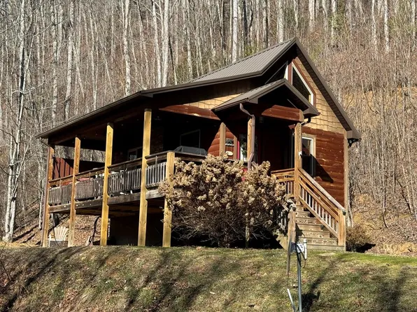 71 Mountain Creek Crossing Rd, Bryson City, NC 28713