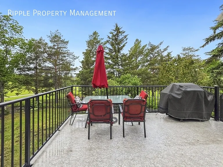 138 Mount Robson Close SE — Photo 48