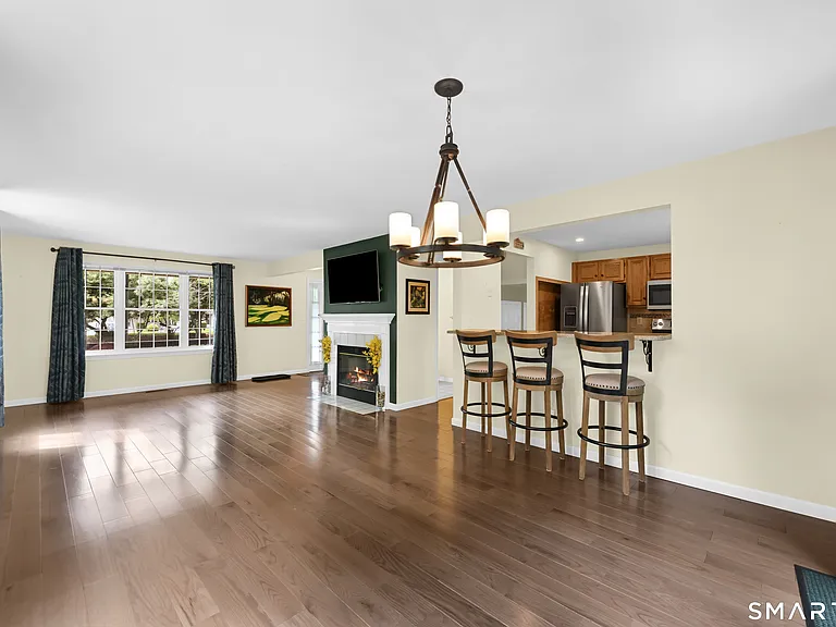 2202 Meadowview Dr #2202 — Photo 4