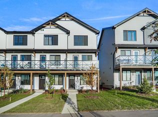 533 Aster Dr, Edmonton, AB T6T 2N8