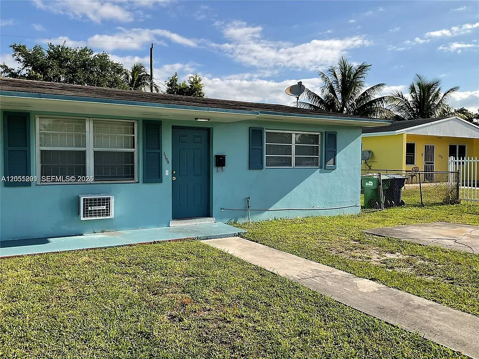 1195 NW 100th Ter #1
