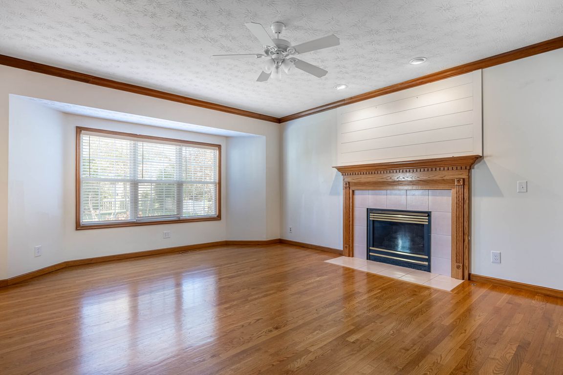 next background image