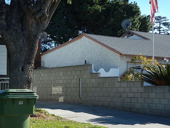 2nd image of 8774 Tyrone Ave