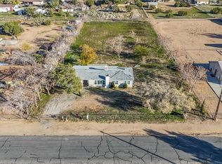 9047 10th Ave, Hesperia, CA 92345