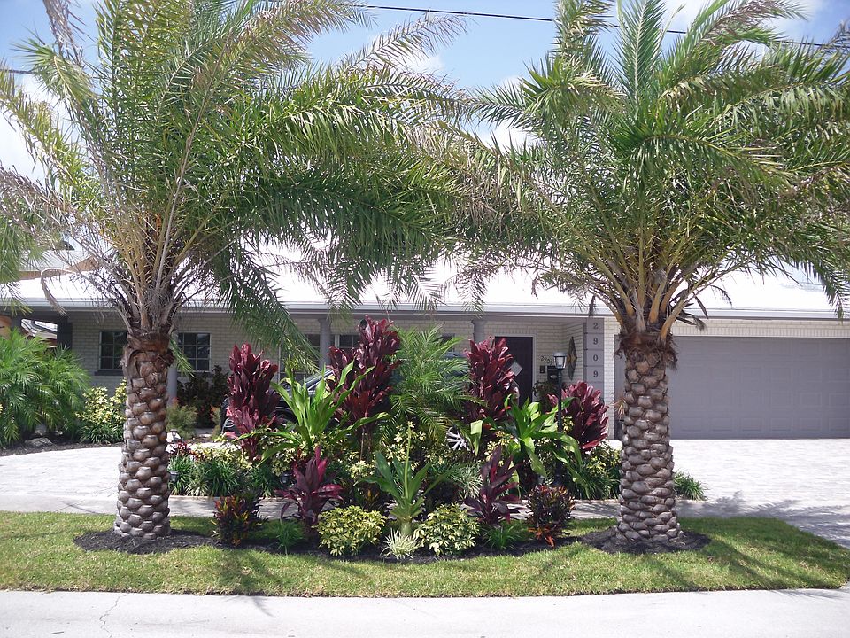 1st image of 2909 NW 12th Ave
