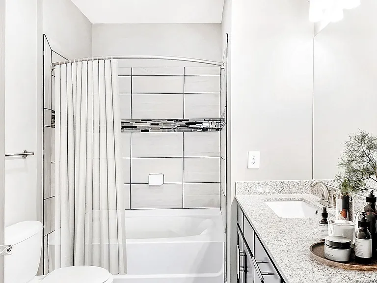 Harbor Creek Apartments — Photo 64