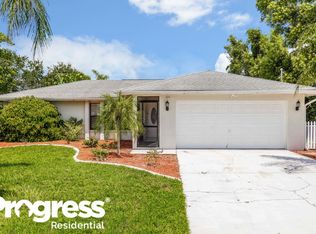 121 SE 17th Ter, Cape Coral, FL 33990