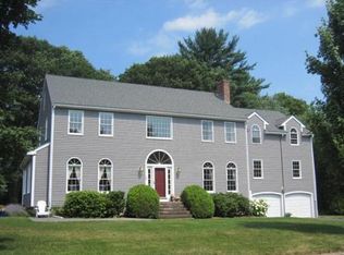10 Liberty Rd, Medfield, MA 02052
