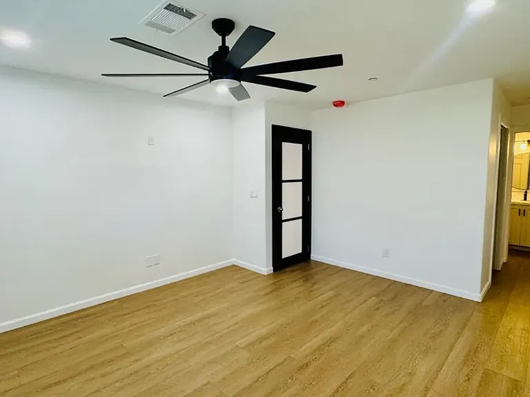 801 S Oleander Ave — Photo 12