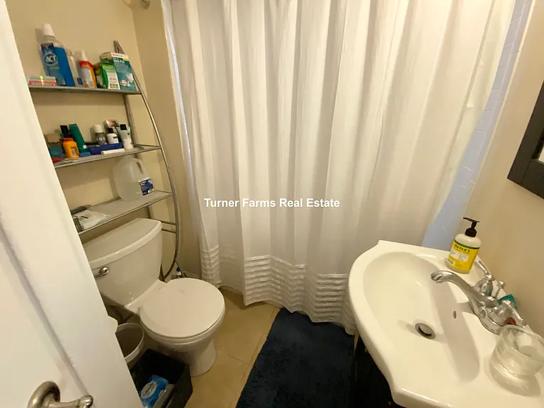 36 Sudan St — Photo 11