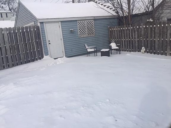 4th image of 3443 Washburn Ave N