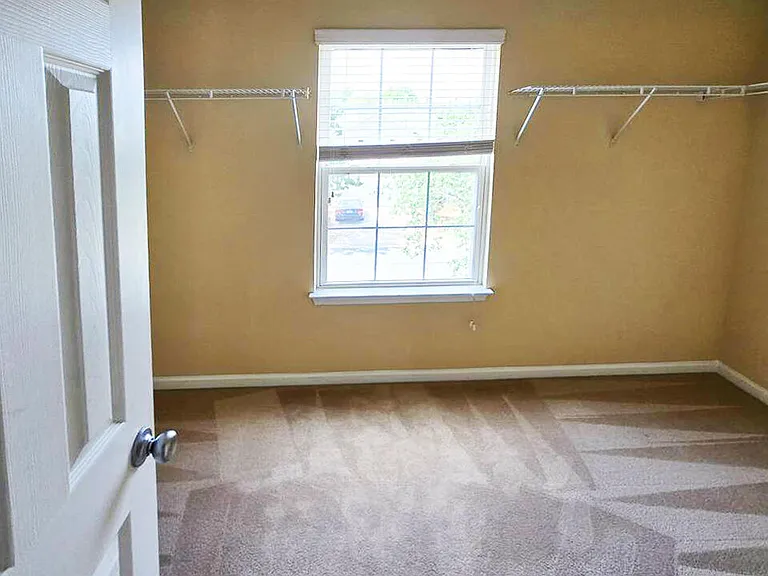 105 Chandler Springs Dr — Photo 10