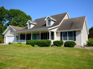 50800 Cherry Farm Trl, Granger, IN 46530