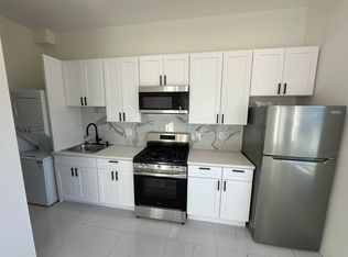 10940 Nassau Ave, Sunland, CA 91040