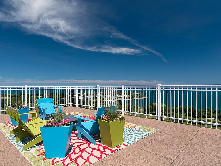 4100 N. Marine Dr. — Photo 2