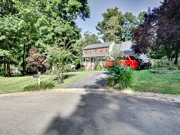 3rd image of 7301 Cannonade Ct