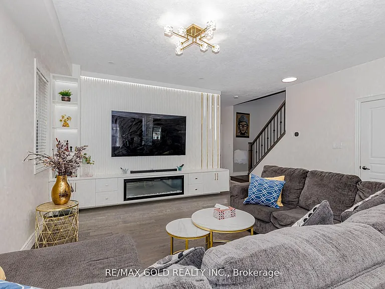 240 Birkinshaw Rd — Photo 9