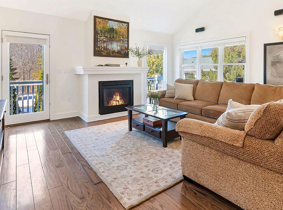 1st image of 273 Victorian Village DRIVE Unit A