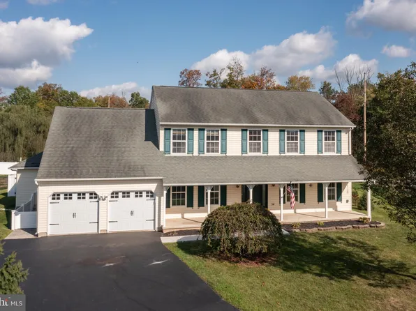 104 Crystal Ln, Gilbertsville, PA 19525