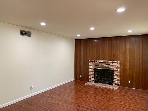 3rd image of 7660 W Hill Ln