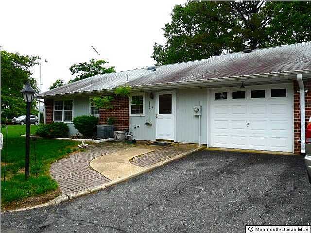 2nd image of 802 Balmoral Court #B